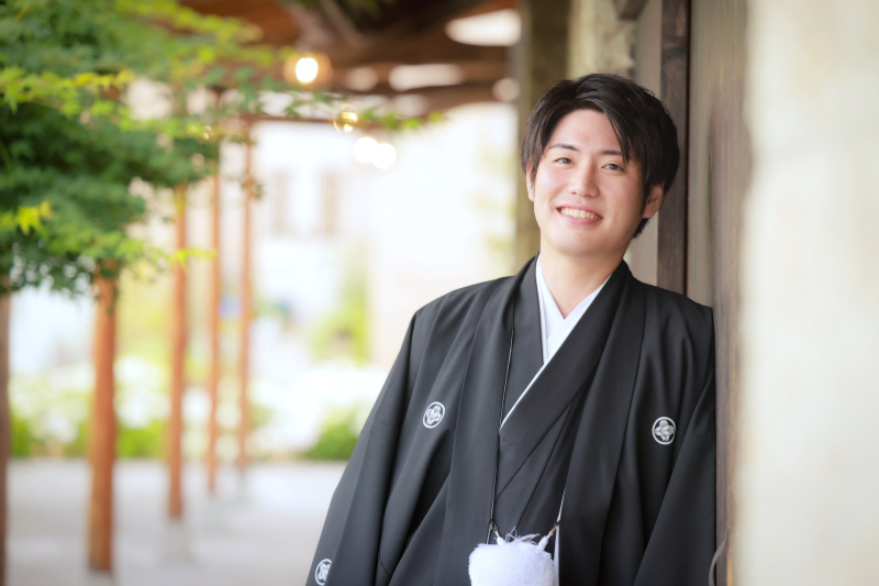 ご新郎様のおひとりポ－ズも素敵です♪