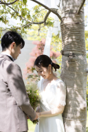 大切なウェディングフォトは、お二人だけの貸切スタジオで。