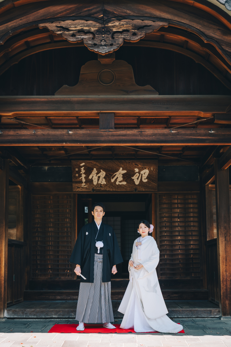 季節のお花と歴史的建造物で素敵な前撮りを