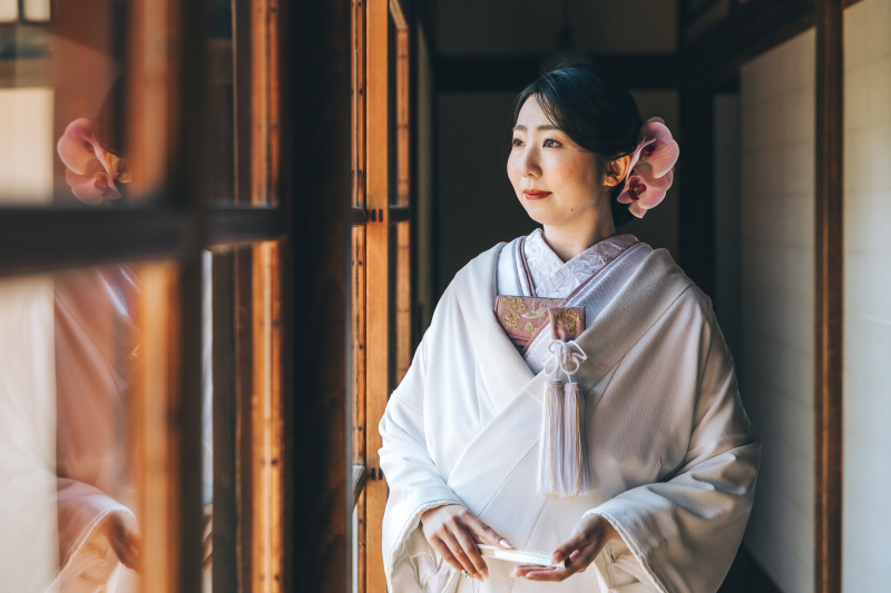 季節のお花と歴史的建造物で素敵な前撮りを