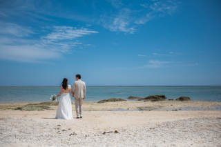 沖縄の穴場スポット、百名ビーチ!