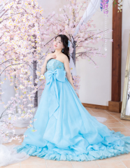 アリエルみたいなアクアブルーのドレス