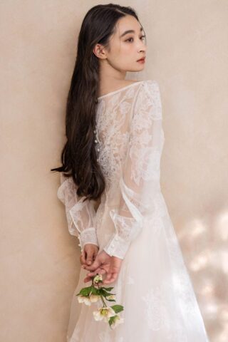 好みの花を記念写真に ブーケをとりいれたお洒落ウェディングフォト【aim原宿店】