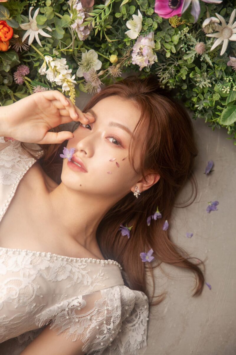 美しく綺麗なウェディングドレス姿を写真に残すためのポージング・空間