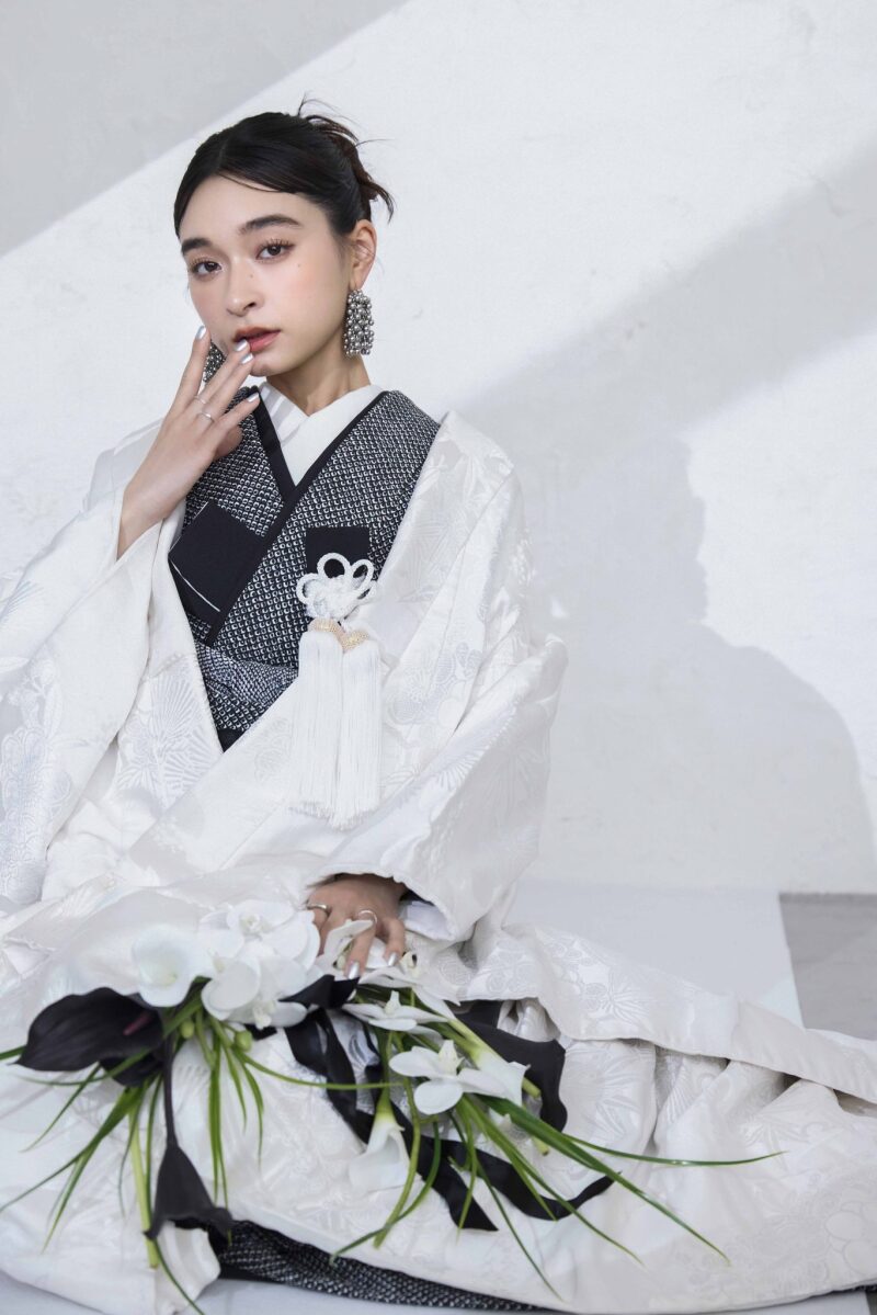 和装のウェディングフォトもおしゃれに残したい花嫁様へ♡