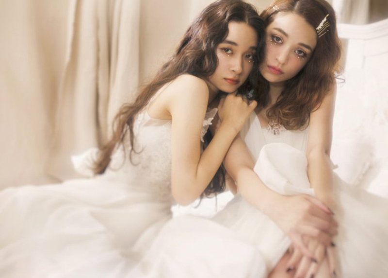 結婚式はふたりで、前撮りはひとりでフォトジェニックに!《ソロウェディングフォト》