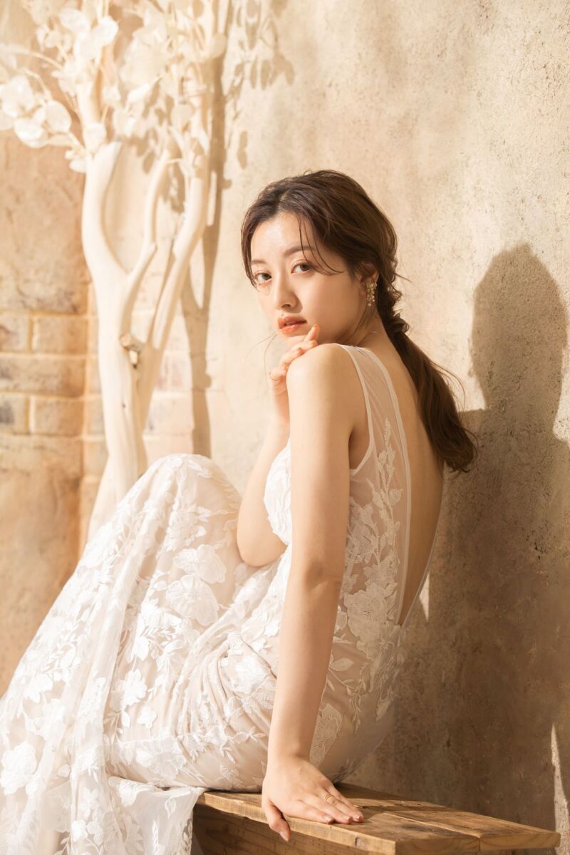 プレ花嫁必見！aimのウェディングドレスが選ばれる理由とは…♡