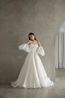 aim注目のホワイトドレスをシルエット別にご紹介