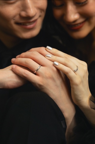 “夫婦になる日”を記念日に。エンゲージメントフォトプランをご紹介