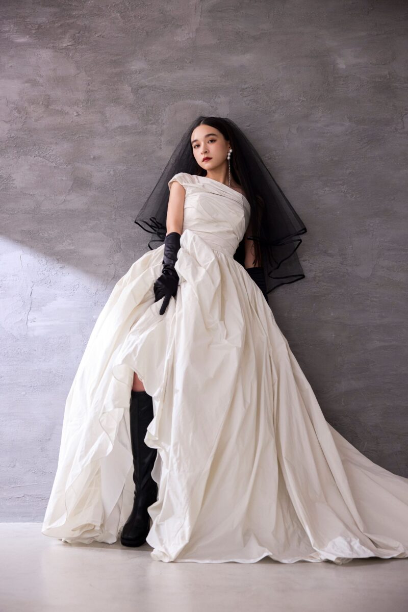 【aim東京原宿店】シルエットがおしゃれなウェディングドレスのご紹介！