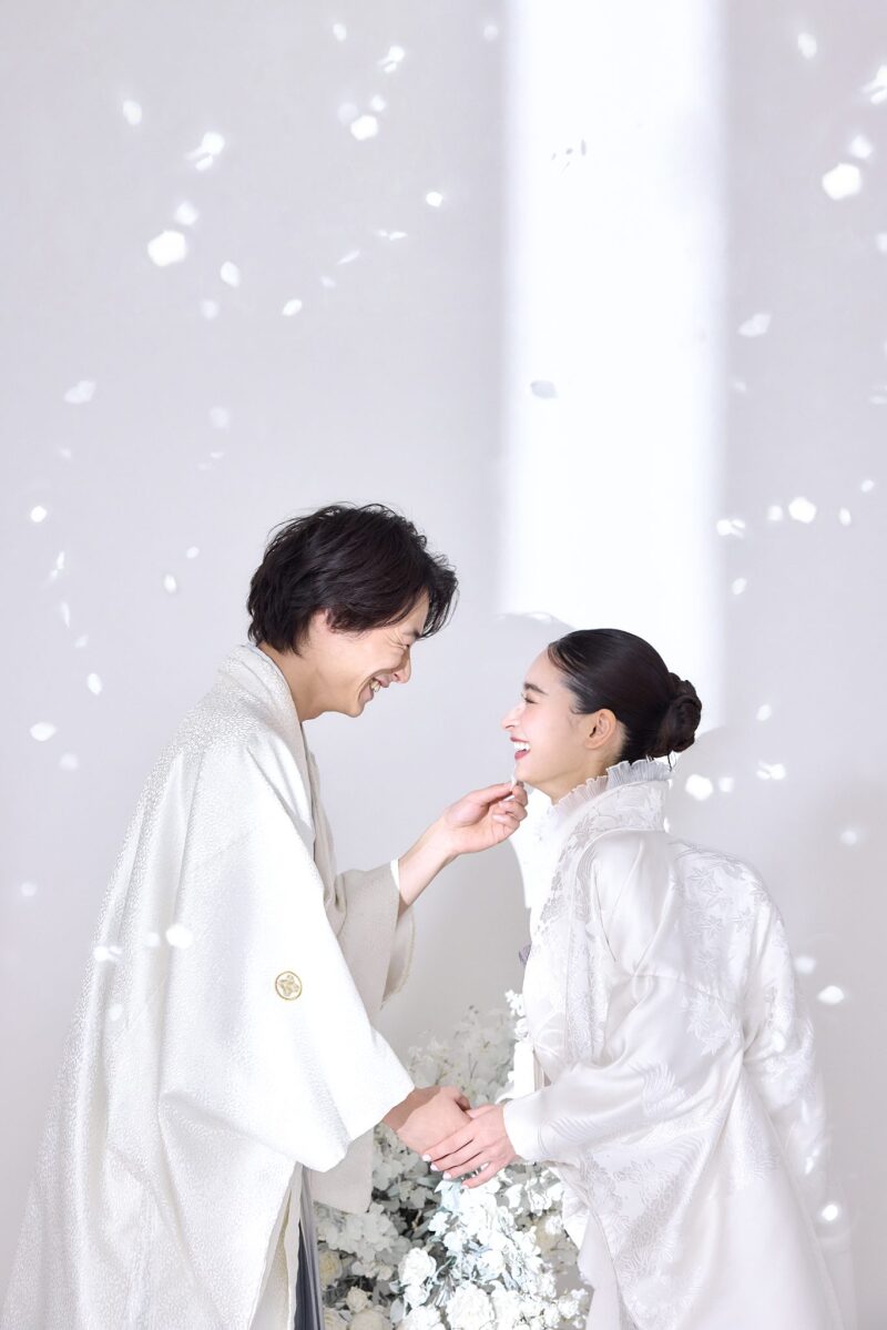 和装のウェディングフォトもおしゃれに残したい花嫁様へ♡