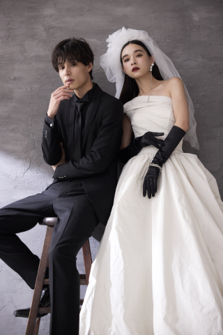 ブラックアイテムを使ったアレンジコーディネートのご紹介