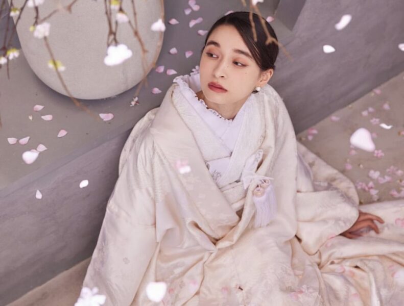aim new visual ” modern × dramatic ”