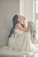 細身のシルエットで上品な着こなしに スレンダーラインドレスをご紹介