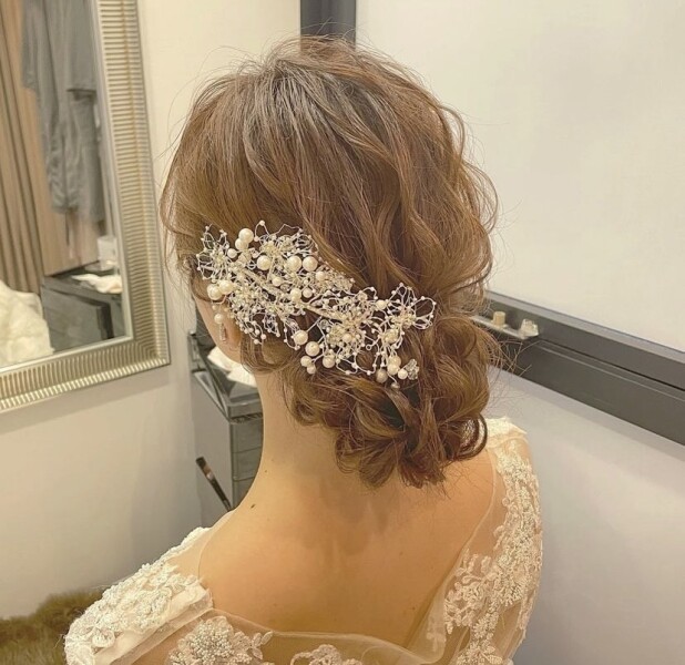 ウエディングドレスに似合うヘアスタイル3選!