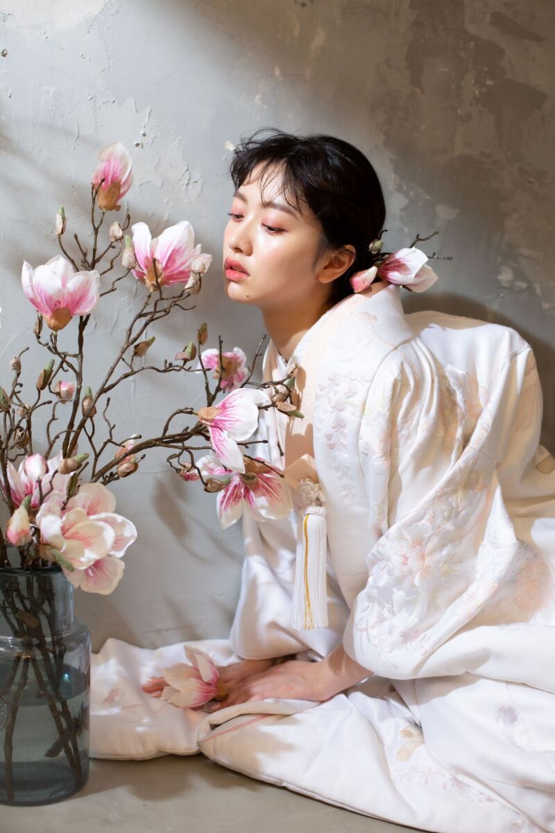 プレ花嫁必見！白無垢姿をよりお洒落に見せる背景と小物の選び方♡【aim原宿店】