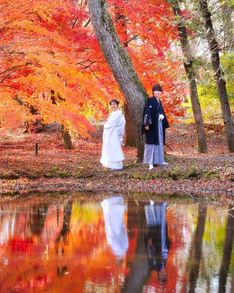 秋の紅葉ウェディングフォトin緑水苑