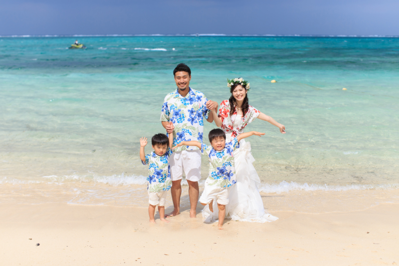 【年内、土日祝追加代金なし!】沖縄本島のビーチフォトプラン