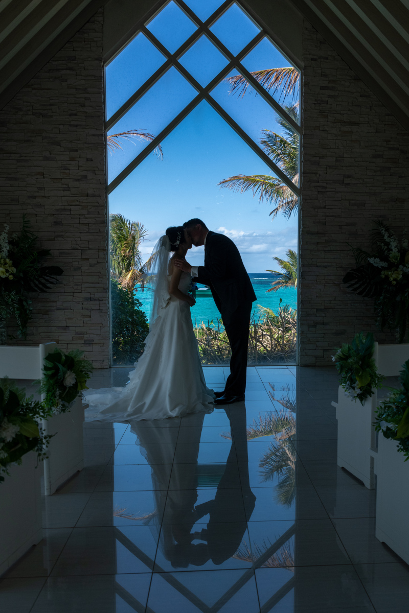「まるで結婚式のようなチャペルセレモニーフォト」★ムーンビーチ編★