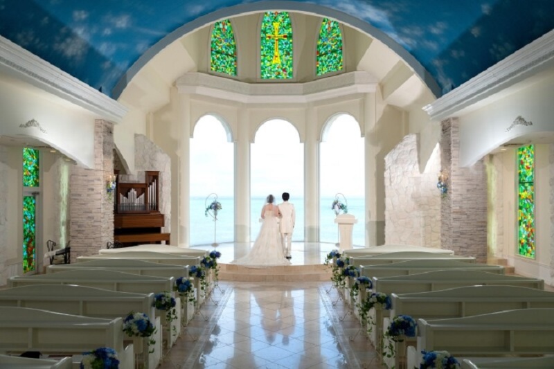 8月スペシャルプライス99,800円【衣裳追加料金なし！チャペル＆ビーチプラン】
