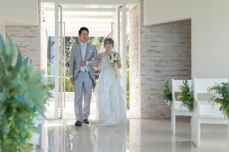 12&1月早割99,880円【安心の衣裳追加料金なし!チャペル&ビーチプラン】