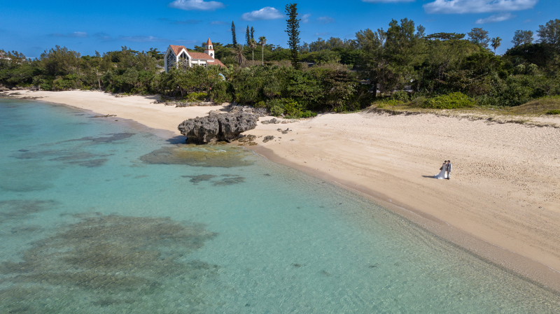 恩納村の素晴らしいロケーションを満喫!スタジオムーン【ドローン撮影】