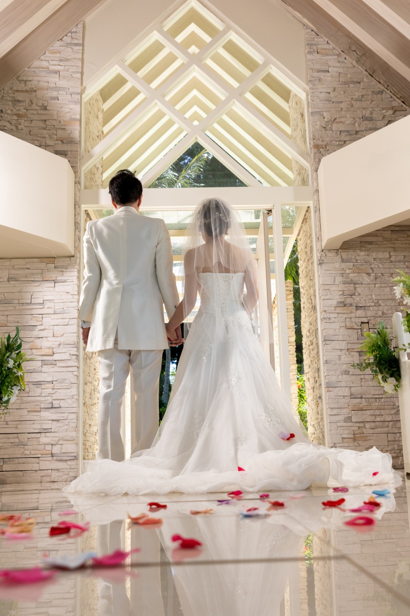 12&1月早割99,880円【安心の衣裳追加料金なし!チャペル&ビーチプラン】