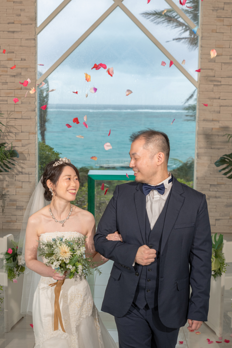 10＆11月もスペシャル料金！【安心の衣裳追加料金なし！チャペル＆ビーチプラン】