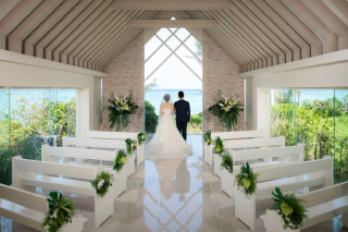「まるで結婚式のようなチャペルセレモニーフォト」★ムーンビーチ編★