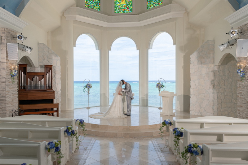 6/21撮影まで【チャペル＆ビーチプラン99,880円　衣裳追加料金なし！】