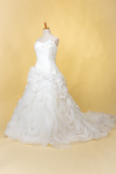 スタジオムーンのウエディングドレス【大きめサイズは21号までご用意】