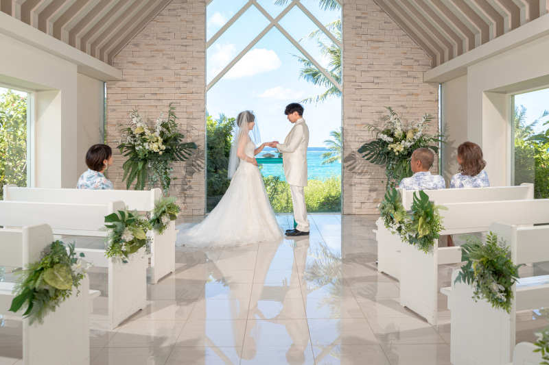 「まるで結婚式のようなチャペルセレモニーフォト」★ムーンビーチ編★