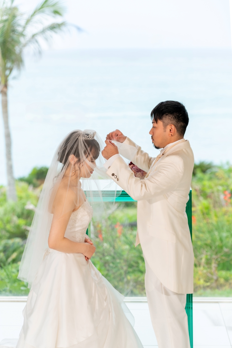 1月まで毎月3組限定99,880円!【ムーンビーチ&チャペル★衣裳追加料金なし】