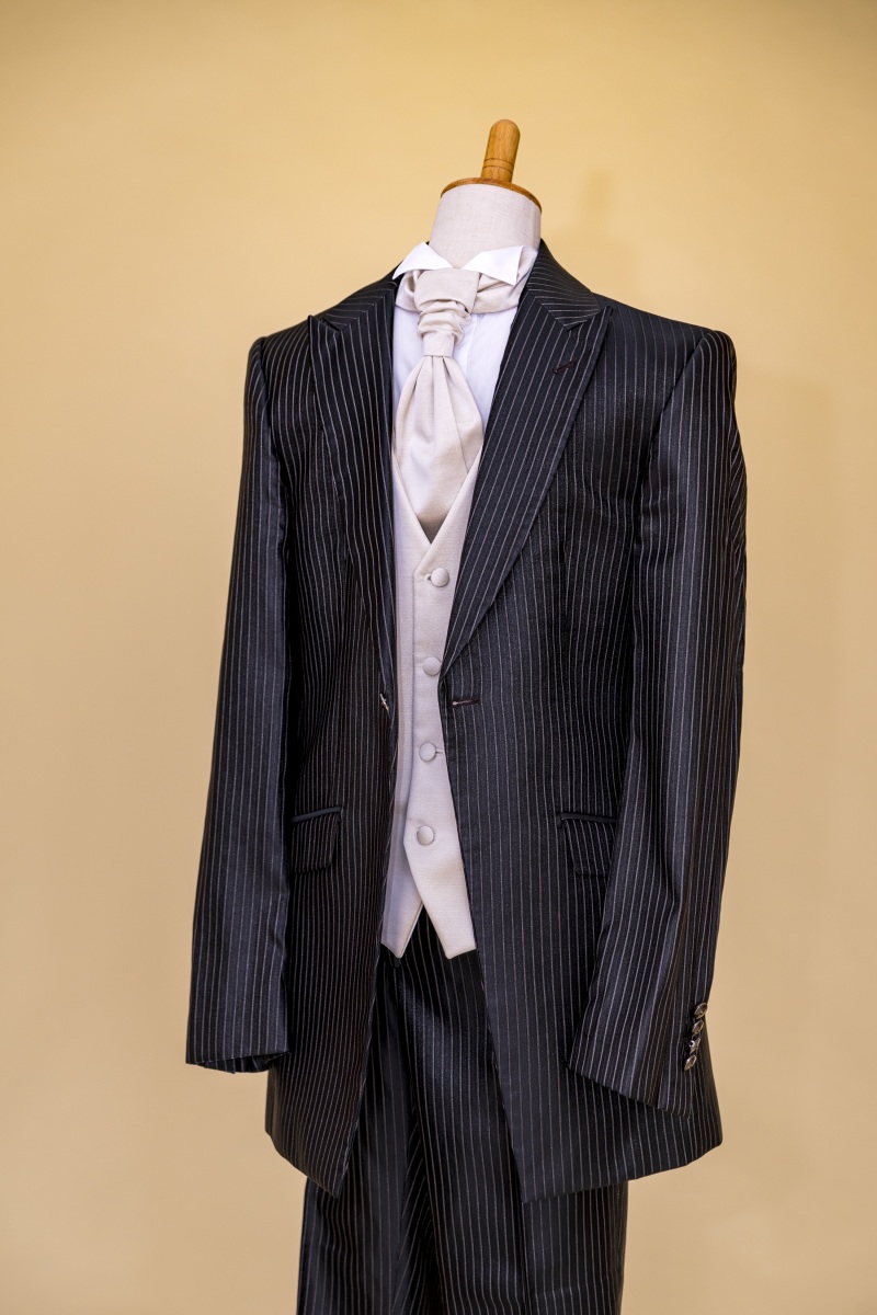 タキシードについて【豊富なサイズ展開】