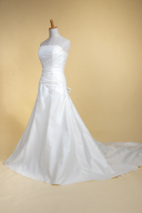 スタジオムーン【追加料金なしで選べるフリーチョイス!人気ドレスのご紹介Ⅱ】