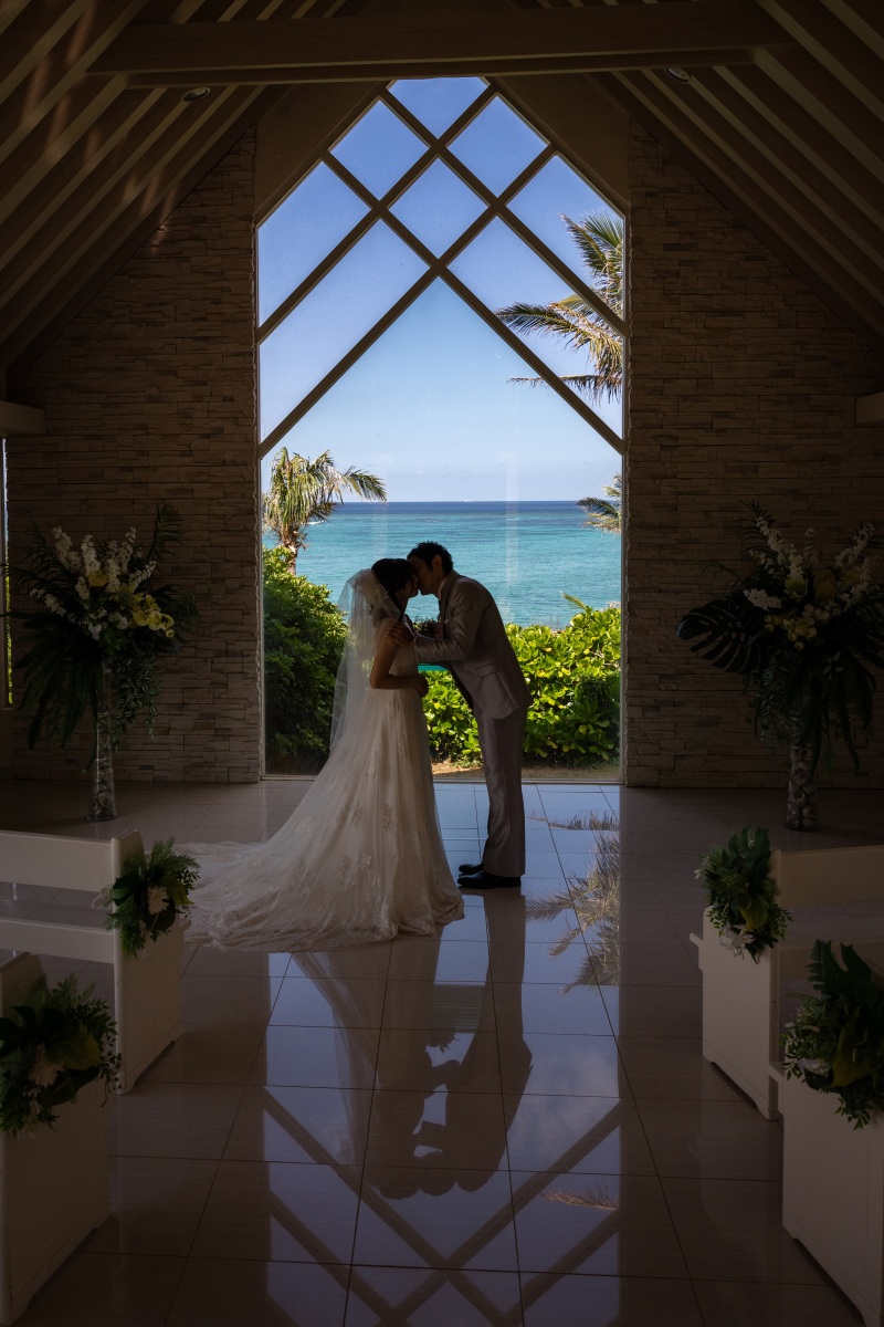 「まるで結婚式のようなチャペルセレモニーフォト」★ムーンビーチ編★