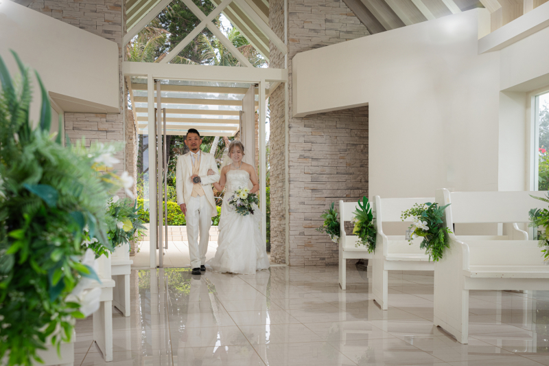 12＆1月早割99,880円【安心の衣裳追加料金なし！チャペル＆ビーチプラン】