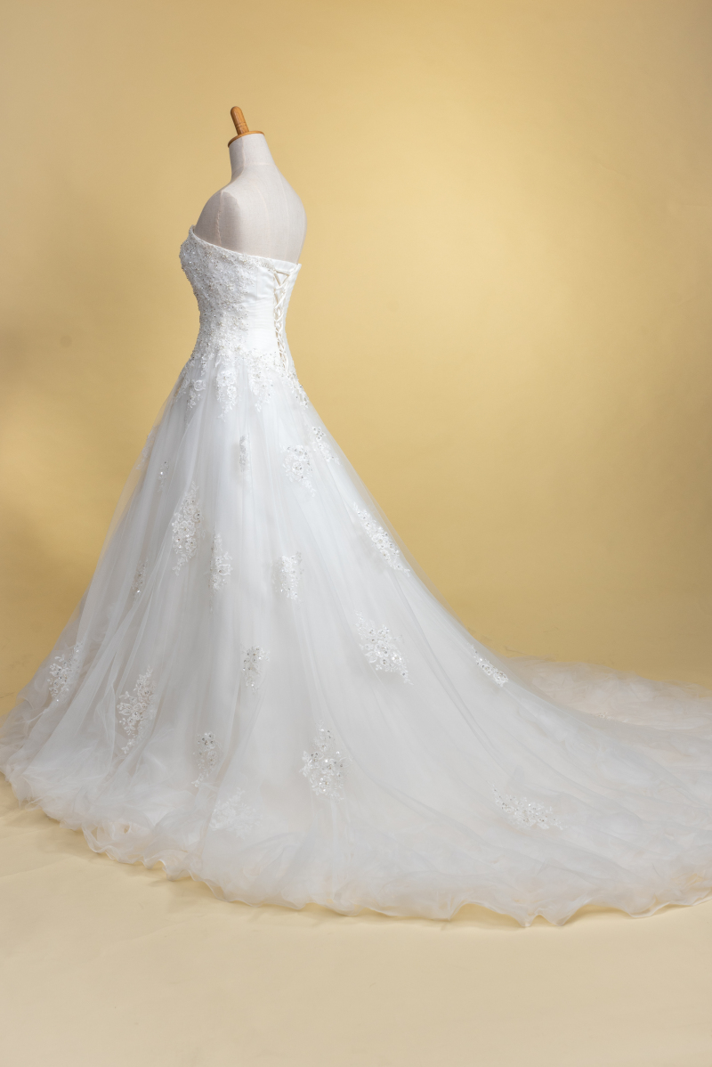 スタジオムーン 追加料金なしで選べるドレス100着【人気ドレス紹介Ⅲ】