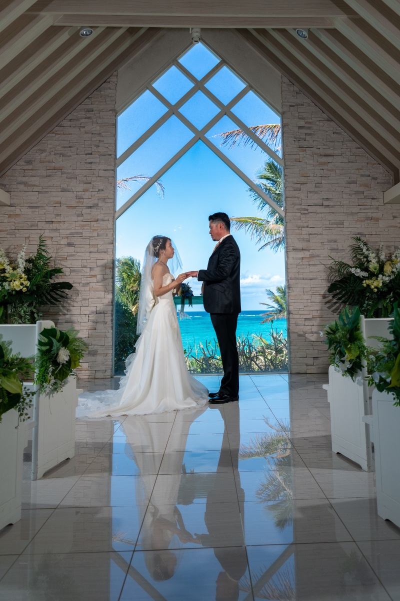 12&1月早割99,880円【安心の衣裳追加料金なし!チャペル&ビーチプラン】