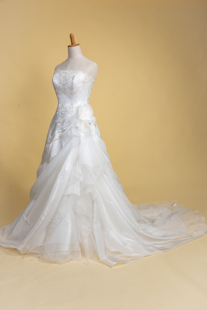 スタジオムーンは安心の衣裳追加料金なし！フリーチョイス全100着【ドレス紹介Ⅰ】