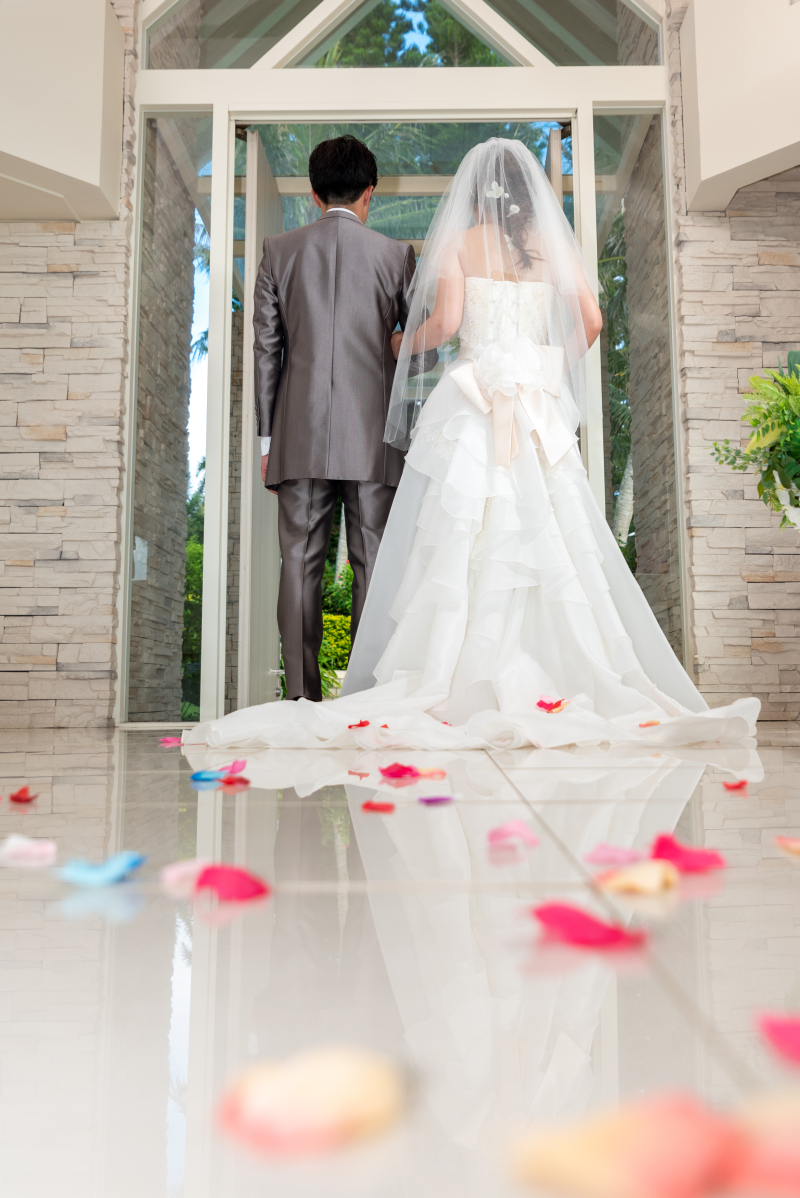 結婚式のように「チャペルセレモニーフォト」★ムーンビーチ編