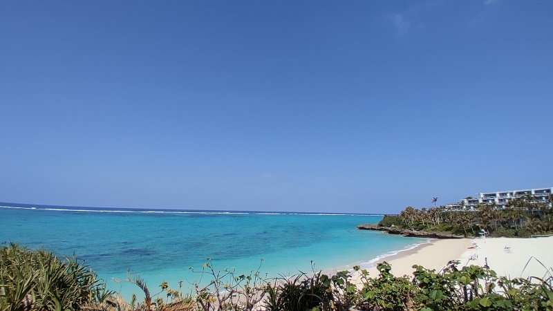 本日の恩納村の海