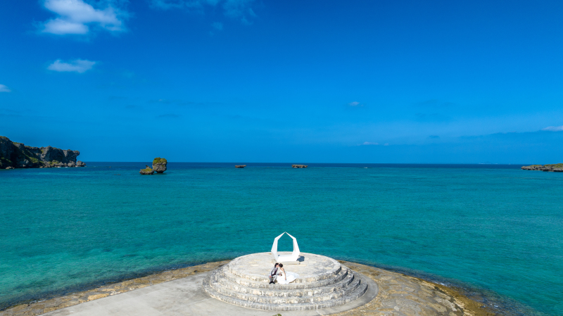 【６月までおんなそんビーチフォト8万円】衣裳追加料金なし！背景＆青空&美肌補正付