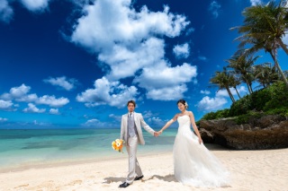 「まるで結婚式のようなチャペルセレモニーフォト」★ムーンビーチ編★