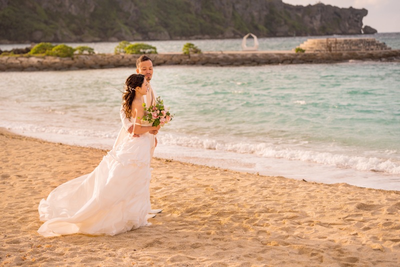 お客様の撮影レポート【おんなそんビーチフォトアルバムパッケージ】★結婚記念