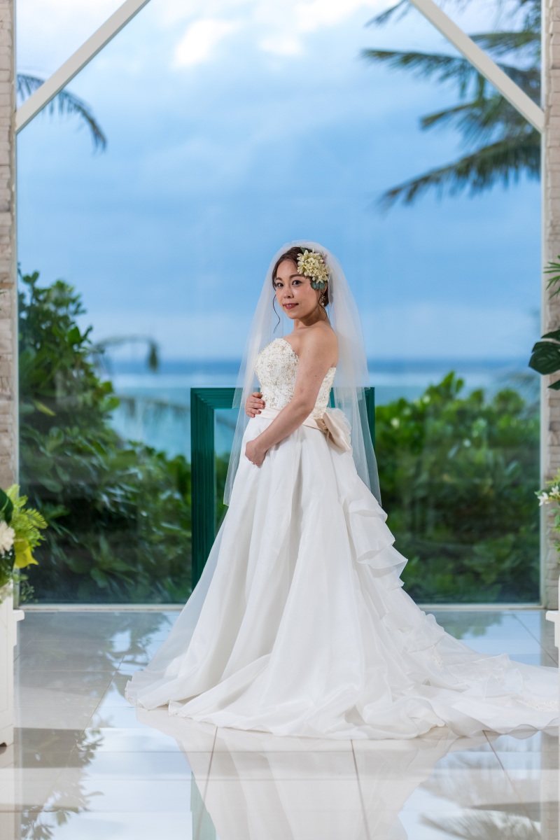 スタジオムーンのおすすめポイント④【追加料金なしで選べるドレス＆小物】