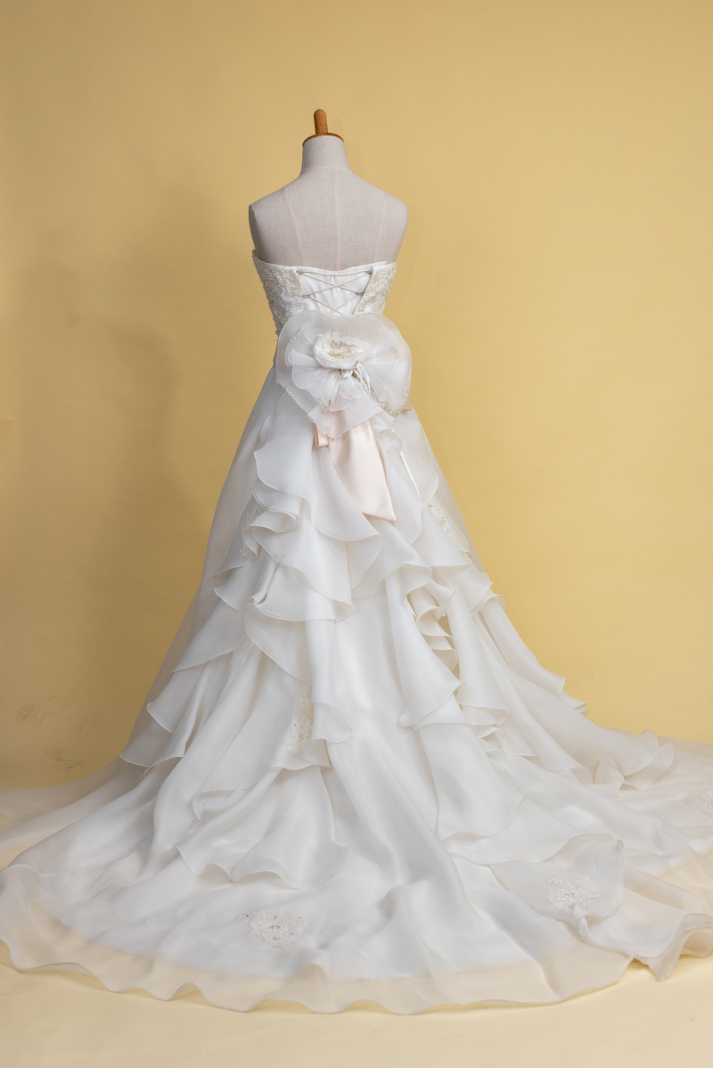 スタジオムーン 追加料金なしで選べる全ドレス100着【人気ドレス紹介Ⅱ】