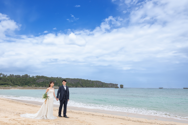 衣裳追加料金なし！【8月までおんなそんビーチフォト8万円】背景＆青空&美肌補正付