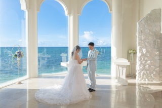 10＆11月特割11万円【安心の衣裳追加料金なし！チャペル＆ビーチプラン】