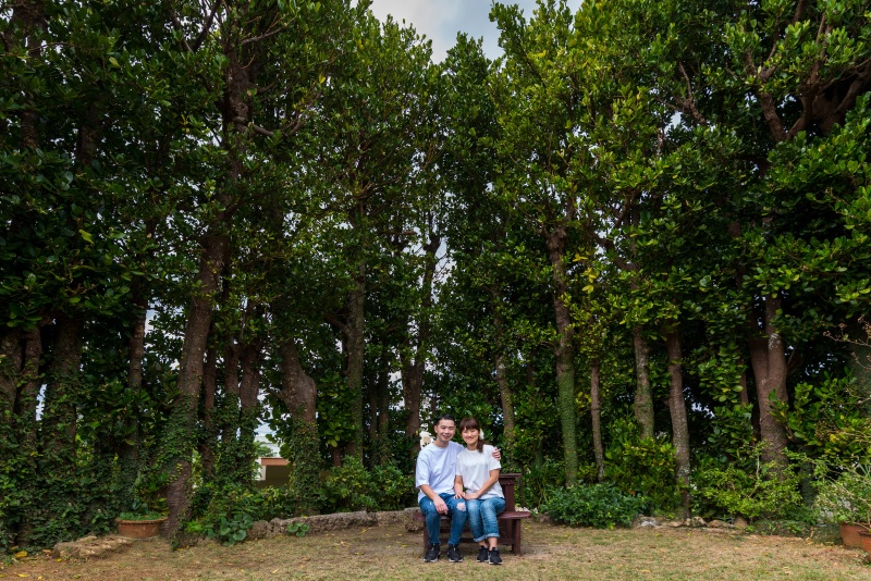 2月撮影はさらに1万円オフで7万円【万座毛バック写真付ビーチフォトキャンペーン】